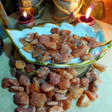 Imagem de Kit 6 Pedras Calcita Laranja Rolada - Alegria e Criatividade - Pedra N