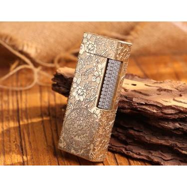 Imagem de WDMART - Isqueiro mecânico de latão H59 • Isqueiro de óleo de chama macia retrô • Isqueiros de querosene de chama aberta e fresca, abertura de tampa com um clique • Modelo: Flame Spirit (HKFG)