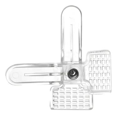 Imagem de Kit 100 Presilhas Acrílico Transparente para Cabides – Grampos Organizadores de Roupas