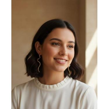 Imagem de Brincos Torcido com Design em Espiral  Bijuteria Moderna - Deusa Modas