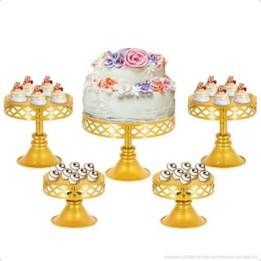 Imagem de Kit 5 Peças Boleira e Bandejas de Ferro Dourado ideal para festas, aniversários, celebrações visual conjunto harmonioso para exibir bolos e doces(DOURADA)