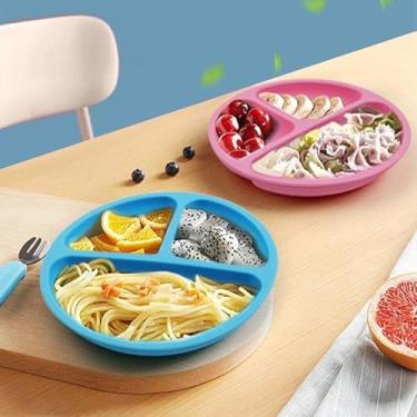 Imagem de Pratinho de Alimentação Para Criança: Kit 03 Peças. 01 Pratinho de Silicone Com Divisórias e Ventosa Antiderrapante + 01 Colher + 01 Garfo. Refeição de Bebês, Refeição Saudável, Infantil, Baby (Rosa)