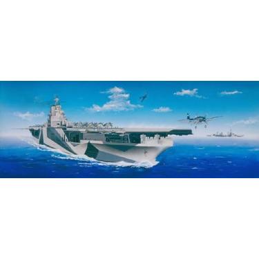 Imagem de Trumpeter 1/350 USS Ticonderoga CV14 Aircraft Carrier Model Kit
