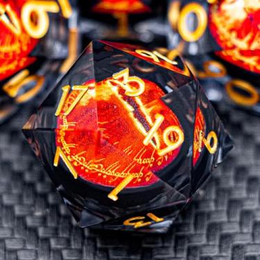 Imagem de ARUOHHA DND Resin Dice Gazes Eye Dice Black Gold Liquid Core Flaming RPG Sharp Edged Dice Set with Gift Box, Polyhedral D and D Dice Set Compatible with Dungeons Dragons Role Playing Game D20 D6