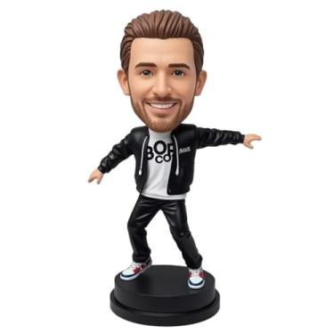 Imagem de Bobblehead masculino personalizado - pose de jaqueta preta legal | Caricatura personalizada para homens | Presente exclusivo para namorado, irmão, pai | Feito à mão a partir da sua foto