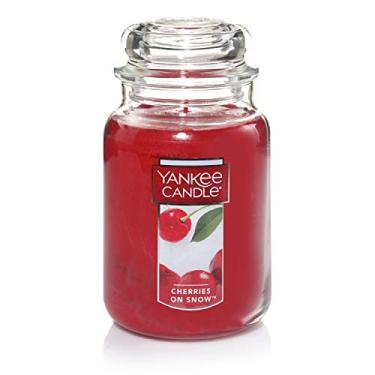 Imagem de Yankee Candle Cerejas na neve - Vela Premium Perfumada com até 150 Horas de Queima, Pote Grande