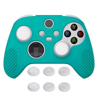 Imagem de eXtremeRate PlayVital Aqua Green 3D Studded Edition antiderrapante capa de silicone para controle Xbox Series X, protetor de capa de borracha macia para controle Xbox Series S com 6 tampas brancas de aderência de polegar