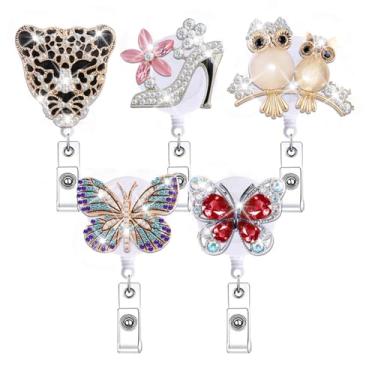 Imagem de Abamilaka 5 peças de molinete retrátil para crachá de enfermeira de cristal brilhante com strass leopardo coruja borboleta clipe de crachá de estudante de enfermagem assistente social médica CNA RN