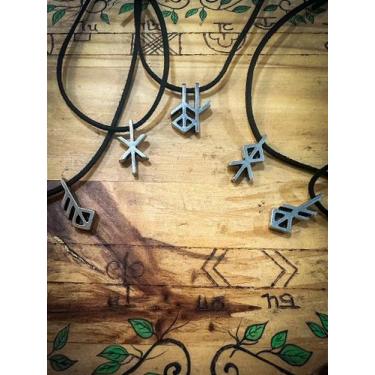 Imagem de Kit Colares Runas - no-brand