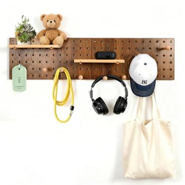 Imagem de UMICAL Pegboard de madeira marrom, mostrador modular, combinação de quadro de madeira, organizador de parede, ganchos de parede, prateleira para casa, escritório, banheiro, vem com 2 peças de
