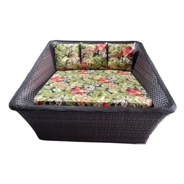 Imagem de Chaise Quadrada Em Fibra Sintética, Piscina Área Externa