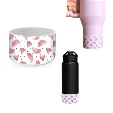 Imagem de Royalty Essentials Botas protetoras de silicone para garrafas de água Stanley fofas com capa de manga antiderrapante para garrafas de água servem para base de 7 a 7,5 cm (melancia)