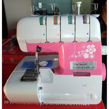 Imagem de Máquina De Costura Doméstica Overloque Ss-320 Rosa- 220v