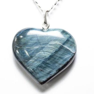 Imagem de Colar Coração Pedra Olho de Falcao Natural Pino Prata 950 - Cristaisde