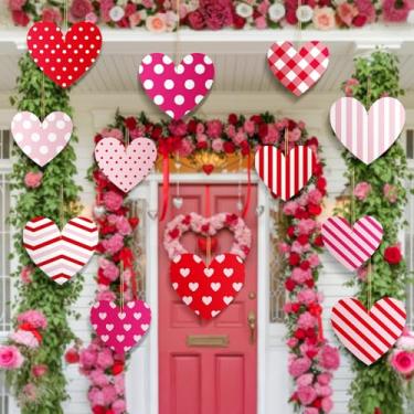 Imagem de RattanView 12 peças de decoração de coração para pendurar no dia dos namorados, etiqueta de plástico dupla face vermelha e rosa com cordão para porta da frente ao ar livre, gramado, quintal, para dia