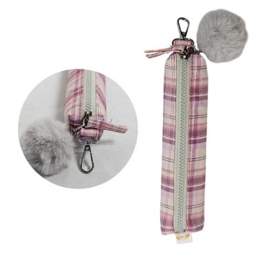 Imagem de Estojo Escolar Xadrez Rosa Fofo com Pompom Multiuso Organização Colorido Zíper Caneta Material