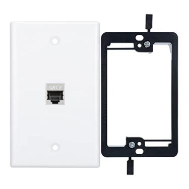 Imagem de YOEMELY CAT7 RJ45 acoplador em linha Keystone Jack placa de parede com suporte de montagem de baixa tensão, blindado de metal, 1 porta Cat7, cabo ethernet, placa de parede blindada fêmea para fêmea, 1