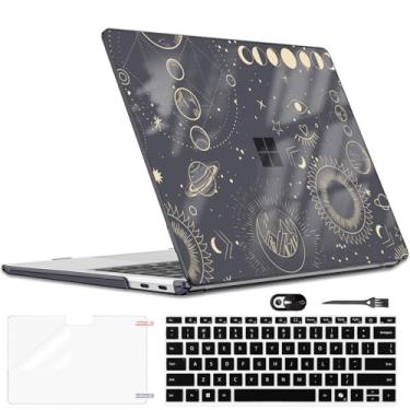 Imagem de LCMOCICO Capa protetora fina para laptop Microsoft Surface de 13 polegadas 2025 Copilot+PC modelo 2095, capa rígida de plástico preto com estampa leve e antiarranhões, eclipse lunar total