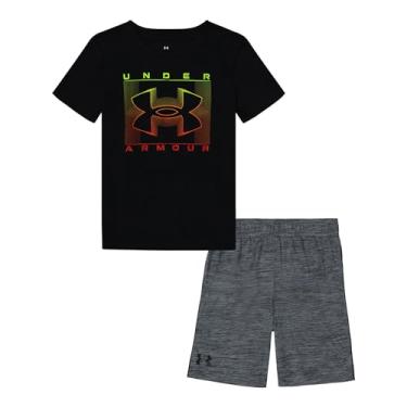 Imagem de Under Armour Conjunto de camiseta e short de manga curta para meninos, leve e respirável, Gradiente preto/cinza torcido, 5