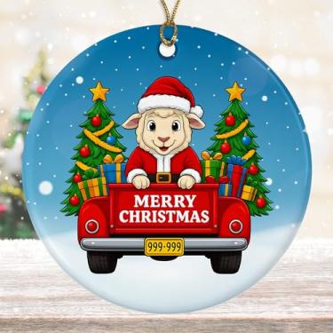 Imagem de DamienBrightGift Enfeite de Natal de ovelhas em caminhão vermelho - Decoração de cerâmica de cordeiro de Papai Noel fofo - Presente de lembrança de feriado de animal de fazenda engraçado - Decoração