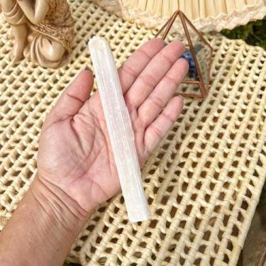 Imagem de Bastão selenita cristal natural - limpeza proteção Tamanhos:16 a 17 cm