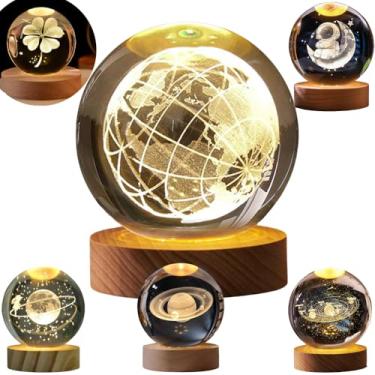 Imagem de Luminária de Mesa LED Bola de Cristal 3D com Base de Madeira Design Astronômico Gravação a Laser Iluminação Suave USB, Ideal para Decoração de Quarto Escritório e Presente Criativo (Globo Terrestre)