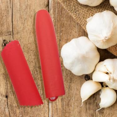 Imagem de Descascador de alho de silicone, 2 peças, rolo de alho vermelho, contém duas especificações: design de vedação inferior e design de bolinhas de parede interna, com orifícios para pendurar, fácil de