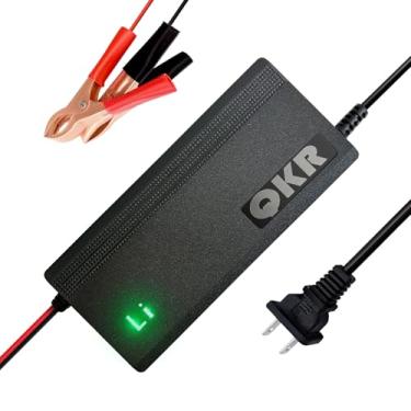 Imagem de Carregador de bateria LiFePO4 de 14,6 V 12 V 10 A, carregador especial para bateria de fosfato de lítio e ferro de 12 V, carregador inteligente com indicador de LED, proteções de segurança integradas