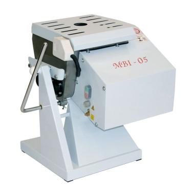 Imagem de Amassadeira Semirrápida Basculante 5kg MBI05 Gastromaq Bivolt