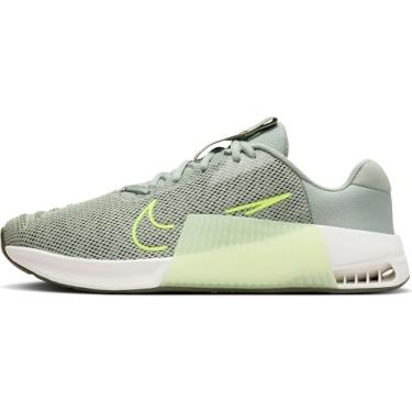 Imagem de NIKE Tênis de treino feminino, Barely Volt/Olive Aura/Cargo Khaki/Barely Volt, 36