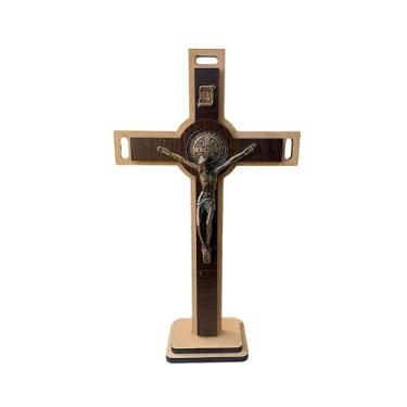 Imagem de Crucifixo Grande São Bento Cruz de Madeira e Metal Para Altar Mesa ou Parede Tamanho G