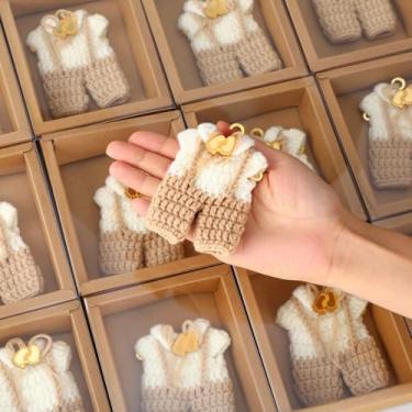 Imagem de LemonRoad 15 peças de lembrancinhas de festa de chá de bebê para convidados pequenos ímãs de geladeira com caixa de embalagem cabides de casaco e pés de bebê, presentes de boas-vindas para festa de