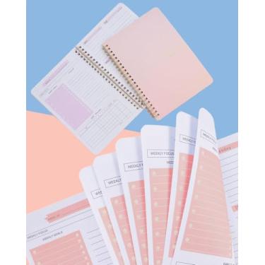 Imagem de Agenda semanal e mensal 52, encadernação em espiral com abas, calendário de capa dura para escritório, tamanho A5 (14,2 cm x 20,6 cm), College Essentials, rosa