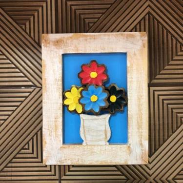 Imagem de Quadro Grande Decorativo Artesanal Rústico com Flores Coloridas em Madeira, Fundo Azul, Estilo Vintage para Parede