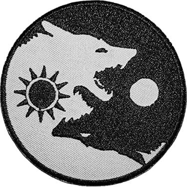Imagem de Papapatch Wolf Yin Yang Sun Moon Day and Night Kung Fu Chinese Tao Balance Sign Fox Applique Embroidered Sew Iron on Patch (Iron-Wolf-YIN-YANG)