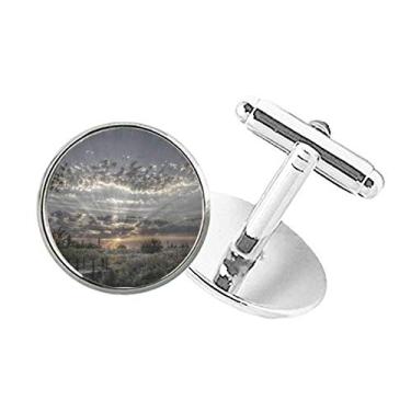 Imagem de DIYthinker Abotoaduras com clipe de botão redondo e nuvens brancas escuras, céu cinza