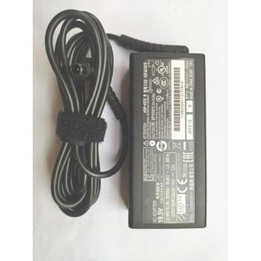 Imagem de XTQ Adaptador CA 19,5V 2,3A 45W VGP-AC19V76 Compatível Sony Vaio SVF14N, SVF14N2C5E SVF142C1WW SVF14N13CXB SVF14N1C4E FIT14A FIT15A SVF15 SVF152C29L SVF152C29L SVF14A 152C2 9M SVF15N1B4E SVF15NA1GM