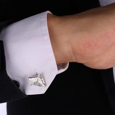 Imagem de Abotoaduras masculinas com abotoaduras personalizadas e acessórios elegantes