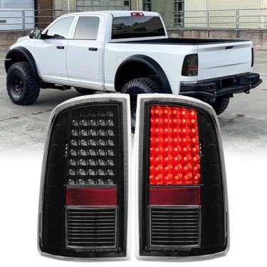 Imagem de corkiauto Conjunto de luzes traseiras LED, lente fumê compatível com Dodge RAM 1500 2500 3500 2009-2018, lâmpada de freio traseira do motorista e lado do passageiro, caixa preta