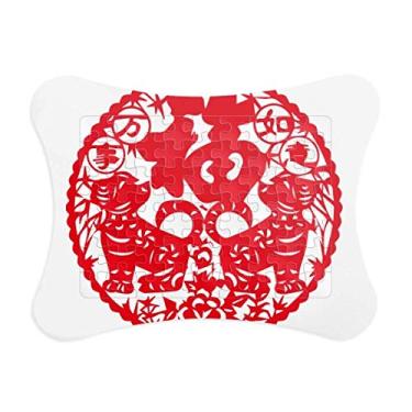 Imagem de Moldura de quebra-cabeça de corte de papel de cachorro de ano novo chinês, enfeite de jogo de quebra-cabeça