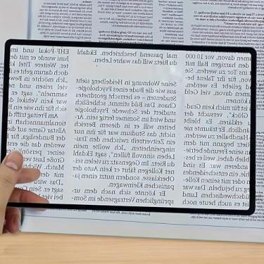 Imagem de 2 peças de lupas de página inteira, 17,78 cm x 12 cm - Folha de PVC ultrafina com lente antidistorção | para leitura de idosos e auxílio à baixa visão (moldura preta)