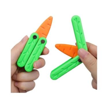 Imagem de Brinquedo De Ação Em Miniatura De Cenoura Impressa Em 3D Para Crianças
