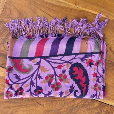 Imagem de Echarpe Floral 100% Viscose Lilás 70Cmx180Cm