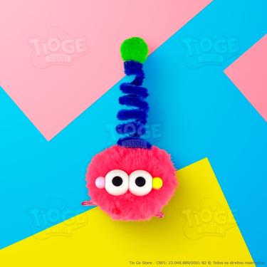 Imagem de Monstrinho Bolinha de Pelúcia Antena Espiral Presilha Cabelo Maluco Bichinho Olhos Grandes Fofo Engraçado Vermelho Azul