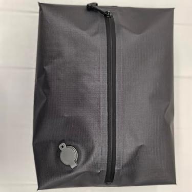 Imagem de CCZEDO Sacos de armazenamento a vácuo de viagem com bomba, 3 peças IP68 reutilizáveis extra grandes sacos de armazenamento a vácuo, economia de espaço para roupas, cobertor, edredom, bolsa de