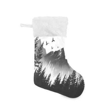 Imagem de xigua Meias de Natal com Montanhas com Árvores Personalizadas Grande Doces Presente Pendurado Meias de Natal Decoração para Festas de Férias em Família Decoração Lareira