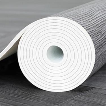 Imagem de Rolo de Piso Vinílico à Prova D'Água e Piso Laminado Antiderrapante para Banheiro, Sala de Estar e Aluguel - Inclui Adesivos de Piso, Grãos de Madeira e Azulejos(Dark grey,6.5X16.4FT)