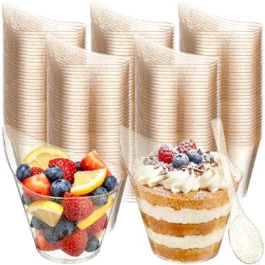 Imagem de Gandeer Pacote com 150 copos de sobremesa de plástico com glitter dourado com colheres de degustação, copos de aperitivo, tigelas de parfait de iogurte com colheres para suprimentos de festa