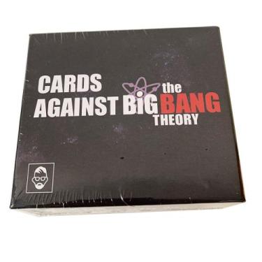 Imagem de Cartas de jogo de cartas contra a família Bigbang Theory com baralho d