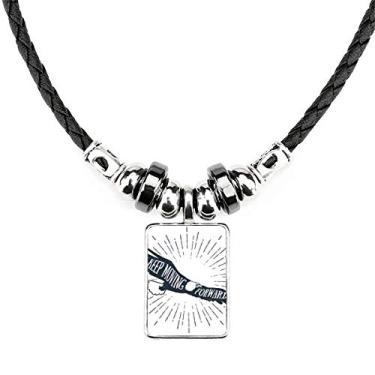 Imagem de DIYthinker Colar com padrão decorativo de águia do Egito Antigo Pingente de corda de couro Torque